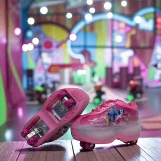 صورة سكيت رول بعجلات مخفية للأولاد